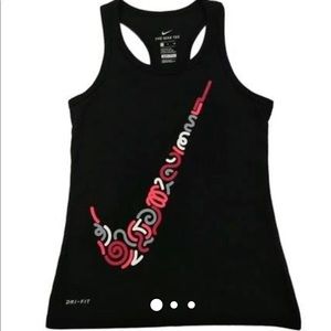 Girls Dri-fit “The nike tee”